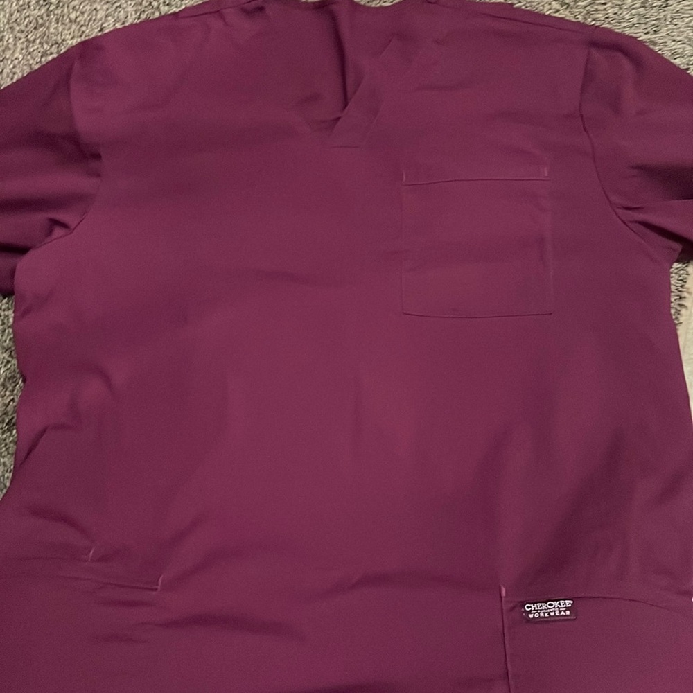 MENS CHEROKEE WORKWEAR WINE SCRUBS LARGE XL